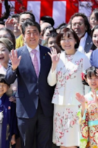 安倍元首相「桜前夜祭」問題でサントリーに続きニューオータニとも癒着疑惑！ 室料87%割引き、その後天皇即位時の晩餐会会場に…